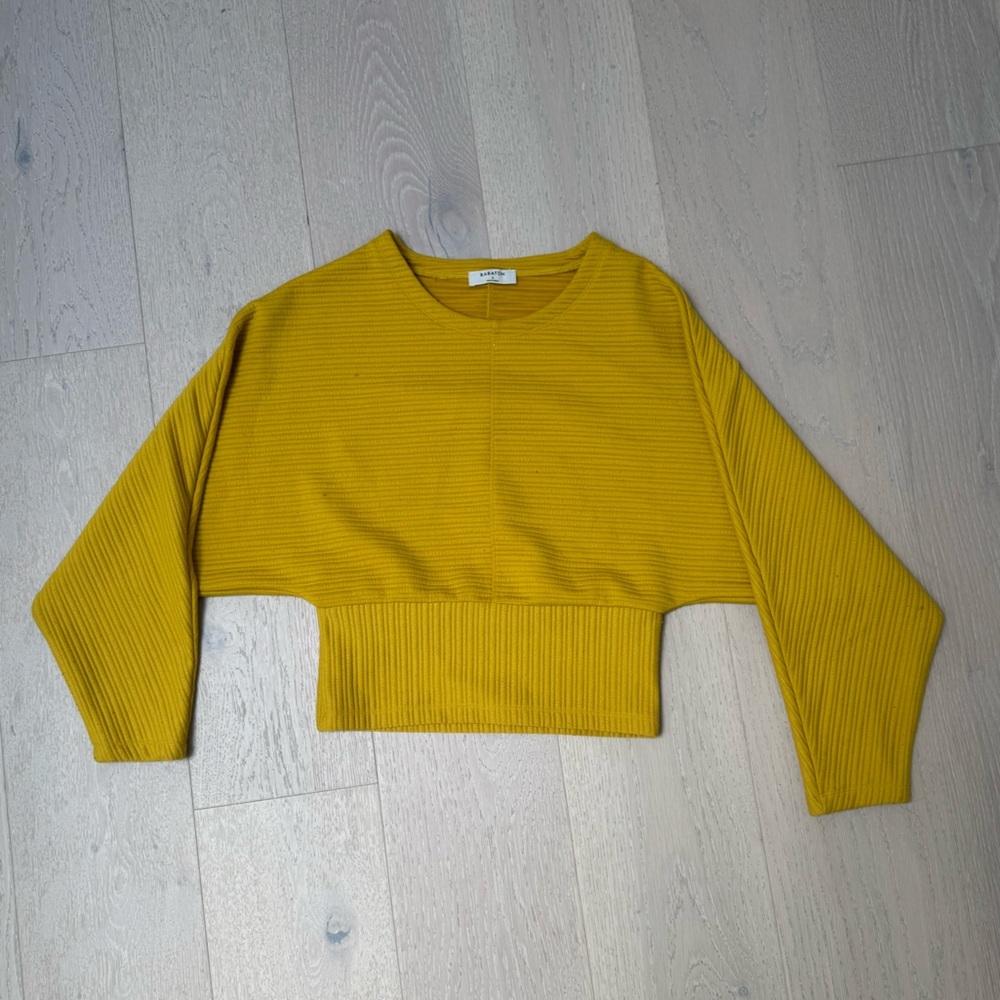 Aritzia Babaton Yellow Batwing Sleeves Cropped Sweater Small